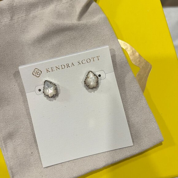 Kendra Scott Tessa Studs in Silver and Ivory Mother of Pearl